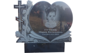 Памятник из гранита ребенку